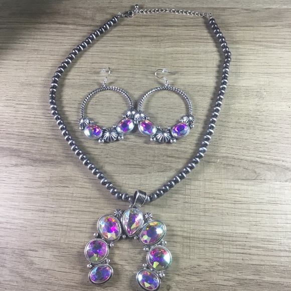 Multicolored Squash Blossom Silver and Pink Jewelry Necklace Earrings Set - Picture 4 of 7